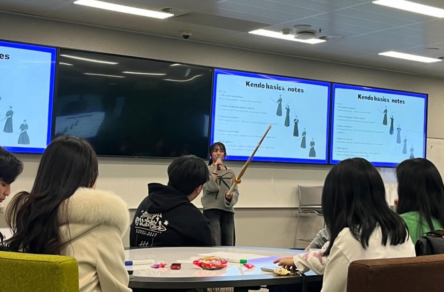 📚 Language Workshops Icon